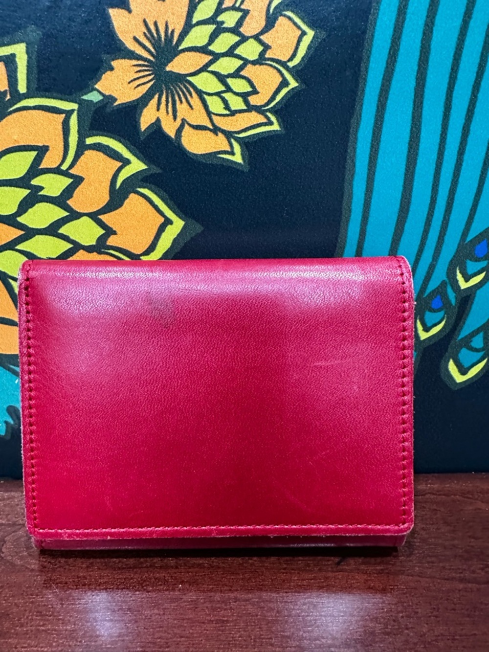 Vintage Yves Saint Laurent Red Leather Wallet Gold Logo Bar Compact YSL - Picture 4 of 10